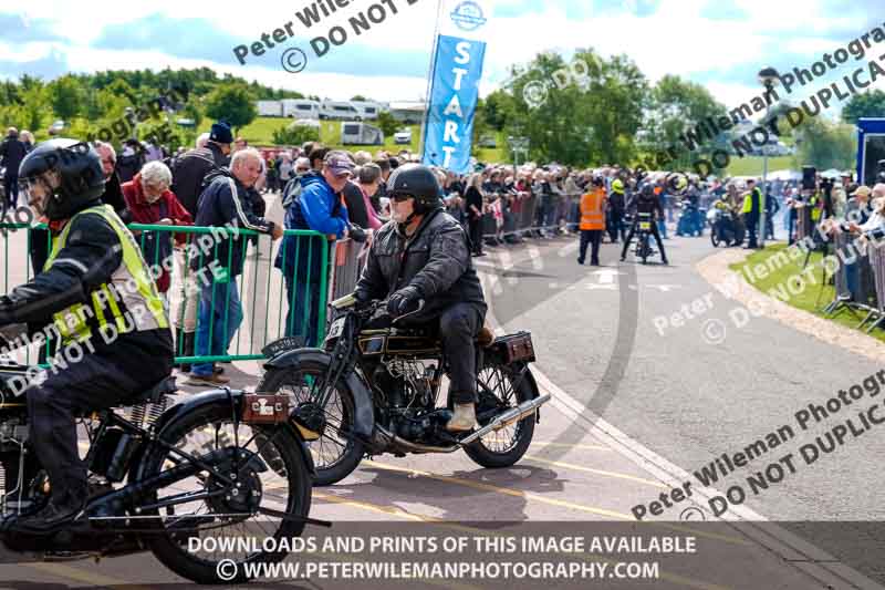 Vintage motorcycle club;eventdigitalimages;no limits trackdays;peter wileman photography;vintage motocycles;vmcc banbury run photographs